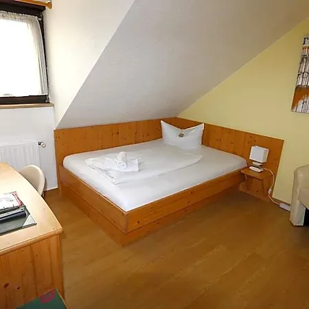 Hotell Avenue Altenfurt 3*