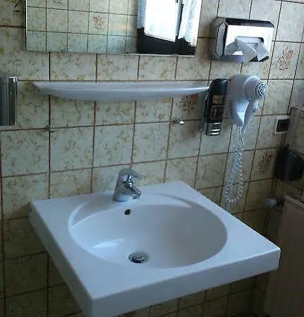 Avenue Altenfurt Hotell 3*